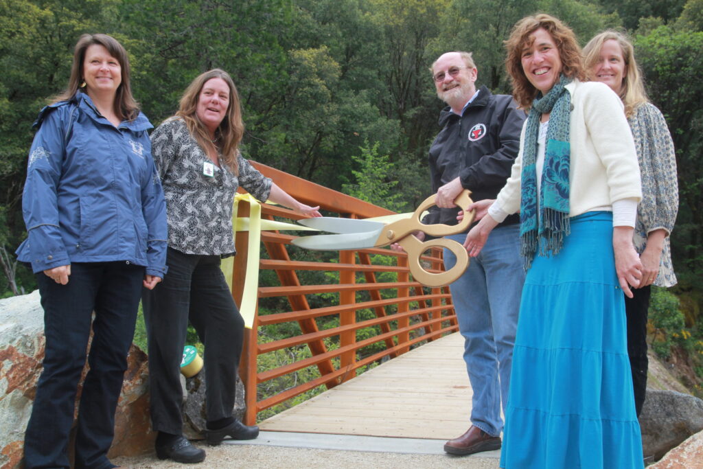 Opened Deer Creek Tribute Trail’s Chinese Tribute Bridge